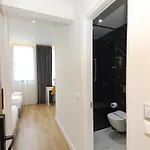 Hotell N Center By Noshi Tirana