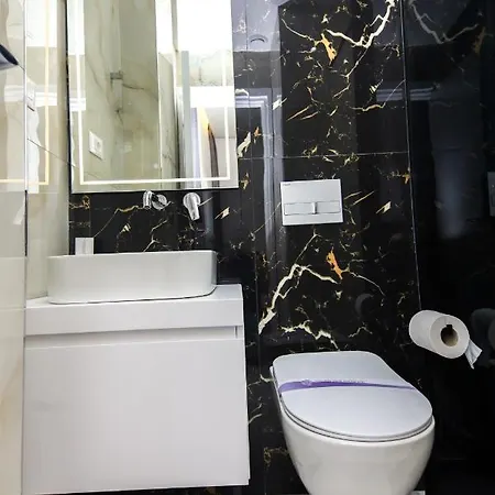 N Center By Noshi Otel