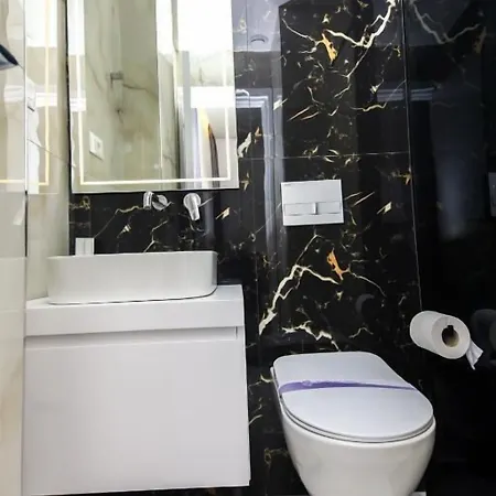 N Center By Noshi Otel 4*