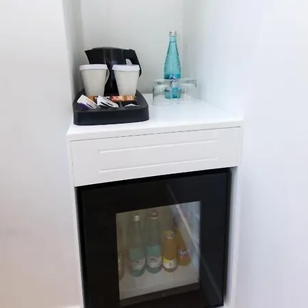 N Center By Noshi Otel Tiran