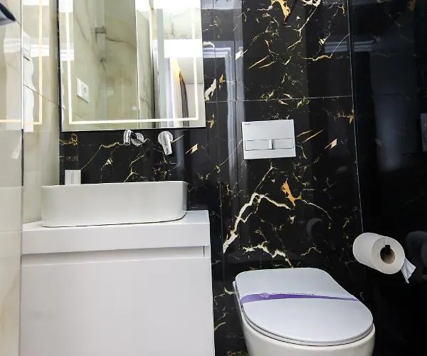 N Center By Noshi Hotel