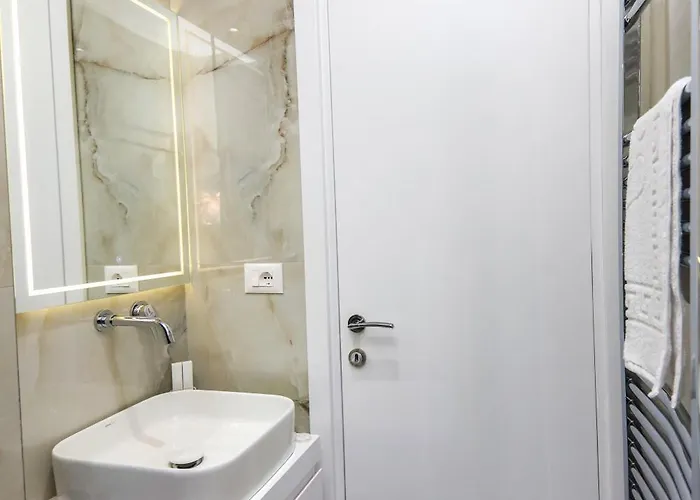 N Center By Noshi 4*