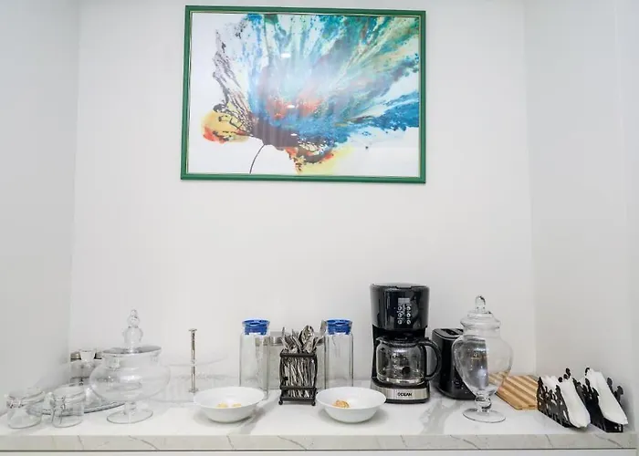 N Center By Noshi Tirana